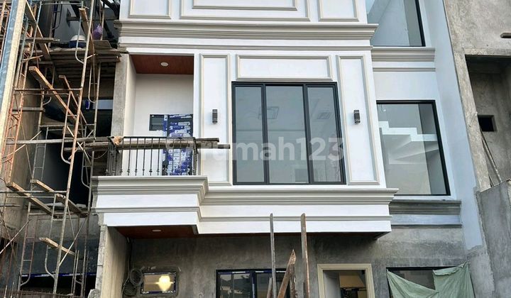 For Sale New Minimalist House in Moderland Tgr 1