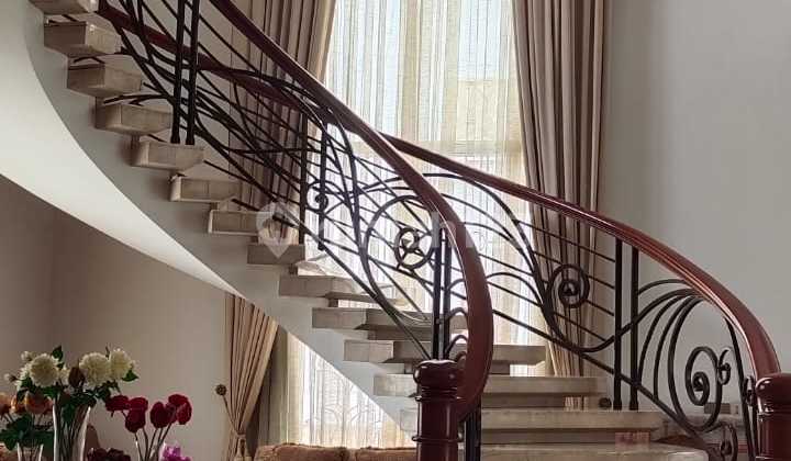 Dijual Rumah Besar Mewah 20x30 Dipluit.putra Raya Jakut