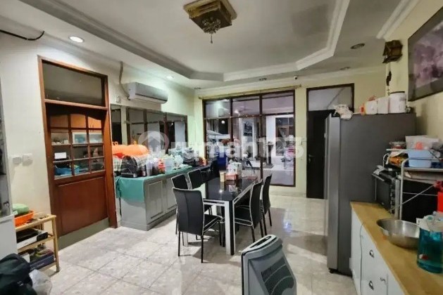 Dijual Cepat Rumah Dipetojo Jakpus 