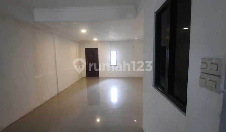 Disewa Ruko Dimuara Karang Jakut