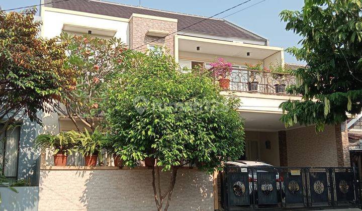 Rumah dijual di kemang Pratama Bekasi 1