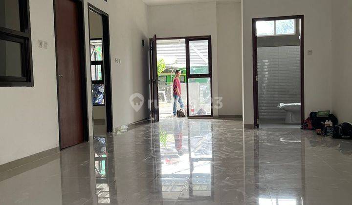 Rumah Dijual Bagnunan Baru di Taman Kopo Katapang 1