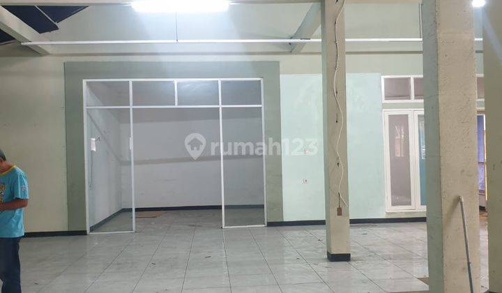 Disewakan Ruang Usaha Lokasi Strategis di Mainroad Turangga 1