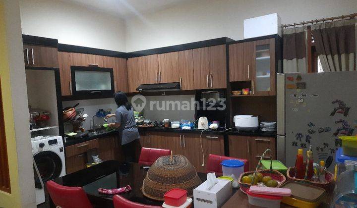 Rumah Dijual Minimalis Cantik 2 Lantai Dekat Tol Pasteur 2