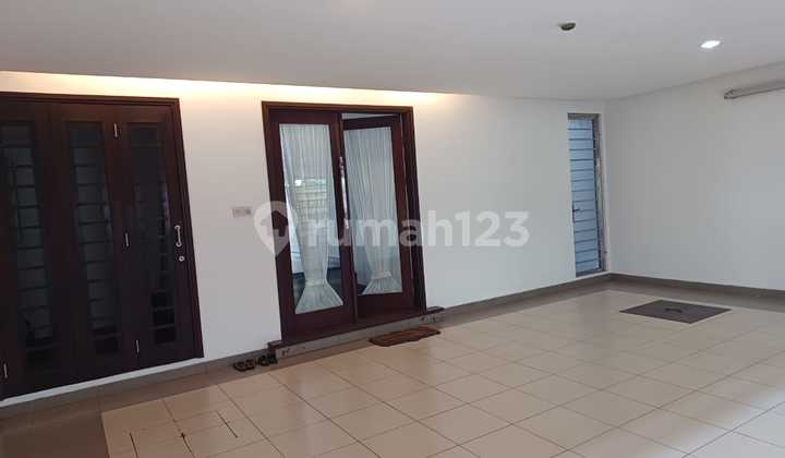 For Sale Quick Town House in Industry 2
