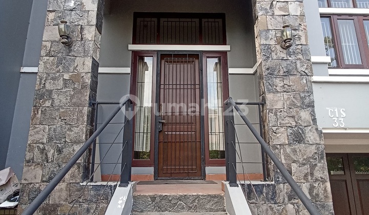 Jl. Pelangi Utamalt: 2022 Lantaikt 4+1Km 3+1Pamsiap Hunijalan 3 Mobilcarpot 2Hadap Selatan Harga 5.5M Nego 2