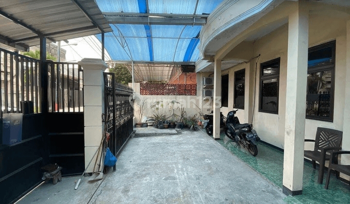 Rumah Darmo Baru Barat 2