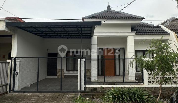 Rumah di Pondok Chandra Rumah di Pondok Chandra