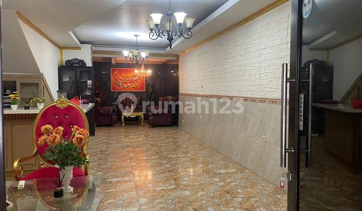 Dijual Ruko 3 Lantai Di Boulevard Graha Raya