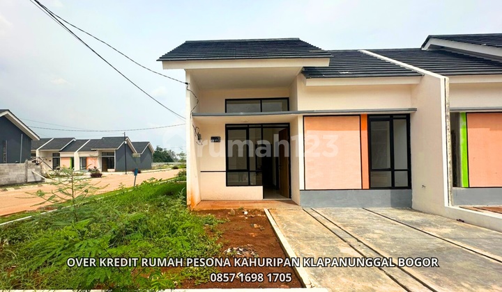 Rumah HOOK Over kredit di Pesona Kahuripan 11 Bogor Cileungsi Rumah HOOK Over kredit di Pesona Kahuripan 11 Bogor Cileungsi