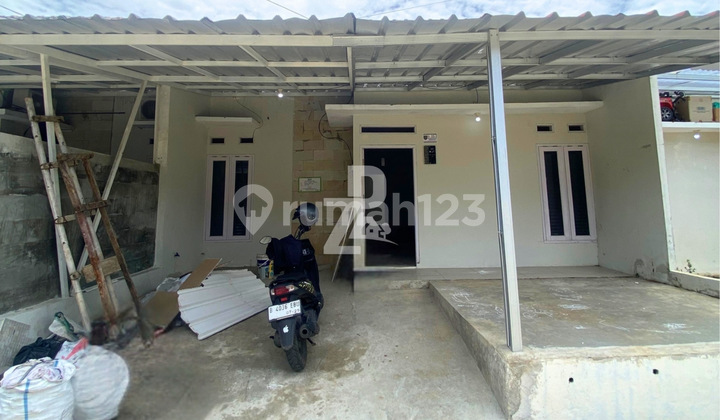 Over Kredit Rumah Depok Dkt Stasiun Citayam di Diamond Lake Side