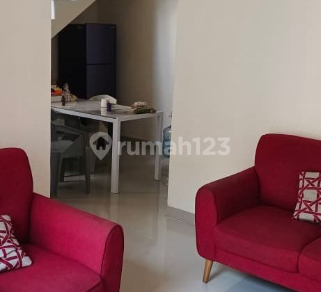 Rumah 2LT Over Kredit dkt Tol Margonda Depok di Geneve Residence 2