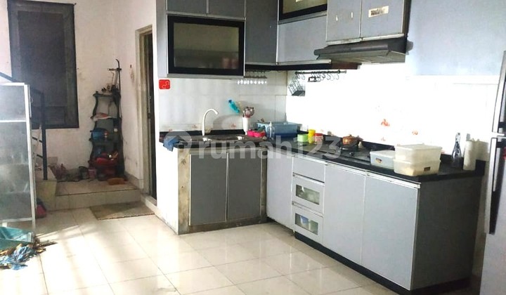 3-Storey Ruko 125M2 in Kebon Kosong, Kemayoran, Central Jakarta, SHM 2