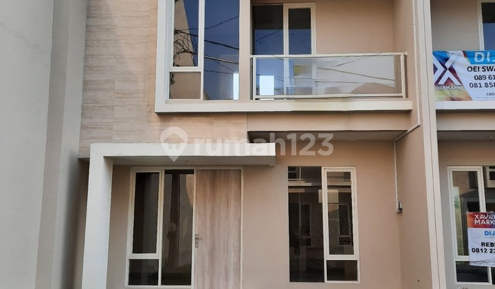 Rumah 2 Lantai 74M2 di Juanda Land, Sedati, Sidoarjo, SHM