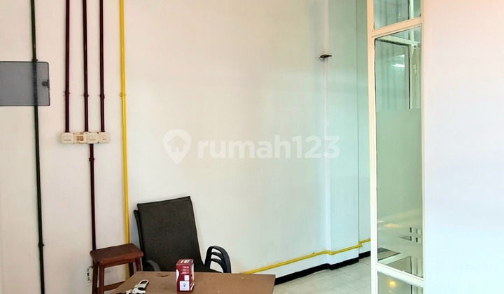 Two-Story Shop House 121 M2 on Raya Lontar, Sambikerep, Surabaya, Good 2
