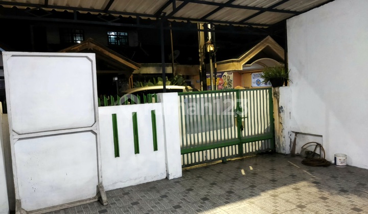 120m2 House in Harapan Baru, Bekasi, Freehold Certificate, Unfurnished, Needs Minor Renovation