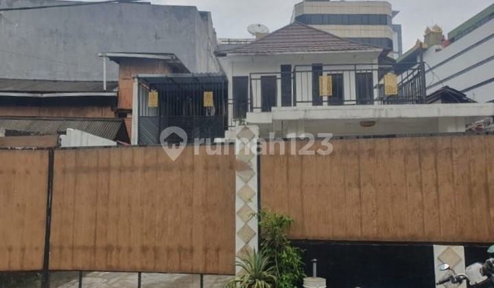 Rumah 2 Lantai 274M2 di Kebon Sirih, Menteng, Jakarta Pusat, SHM Rumah 2 Lantai 274M2 di Kebon Sirih, Menteng, Jakarta Pusat, SHM