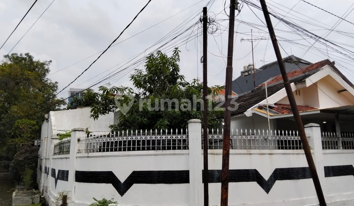 Rumah 1.5 Lantai 261M2 di Wisma Permai, Mulyorejo, Surabaya, SHM 2