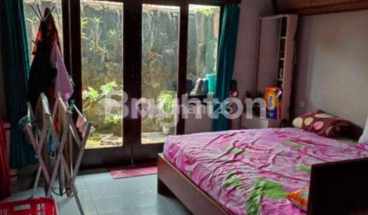 Rumah Di Kuta
jual Rumah
jl Nyang Sari Tuban Kuta - Badung
lt 280 Lb 260 2 Lantai Shm Bagus Selatan 2