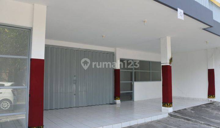 New modern shophouse for rent in Duku Sari Sesetan 1