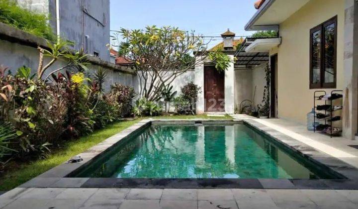 Villa For Rent In Sanur
close To The Beach & Tamblingan Road
 2