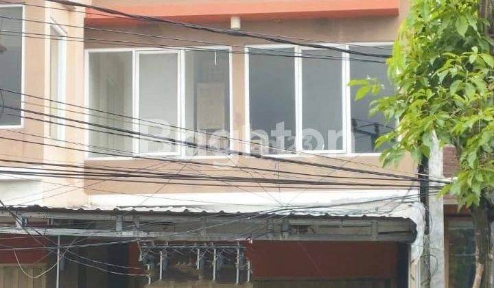 Disewakan ruko lantai 3 daerah dwi sri kuta ramai turis 1