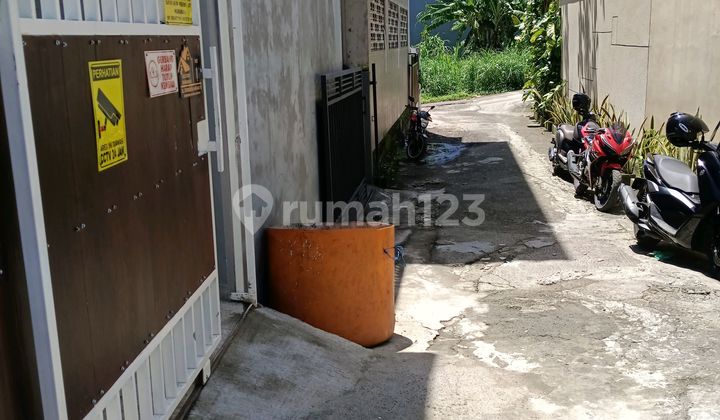 Lili Stay Boarding House, Jalan Pondok Mekar III No. 1, Jimbaran, South Kuta, Badung. Near Udayana Campus, newly built boarding house. 2