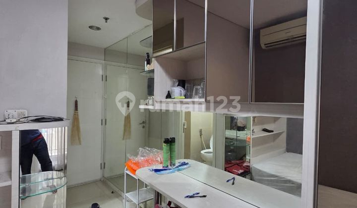 Affordable Madison Park Studio Rent - Strategic Location Affordable Madison Park Studio Rent - Strategic Location