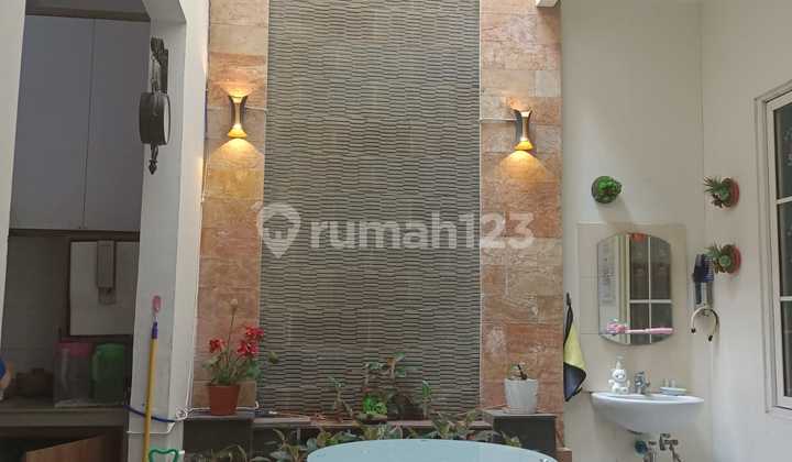 Rumah Full Furnish di Green Lake City Europe