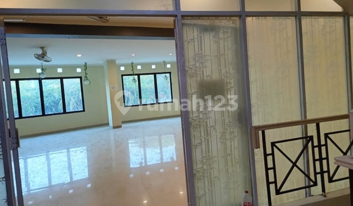 Ruko Ngantong 3,5 Lantai Daan Mogot Baru - Siap Pakai & Hadap Timur