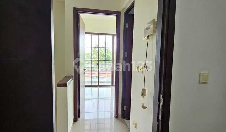 Rumah Langkah Siap Huni Rapih Di East Asia Green Lake 