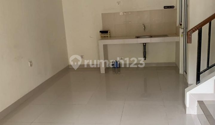 Two-Story House Thomson Utara Gading Serpong, Certificate, 1.69m 2