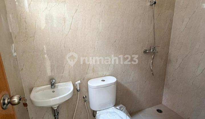 Best Deal Metland Puri! Rumah 3 Kamar, Lokasi Strategis - 1,89m 2