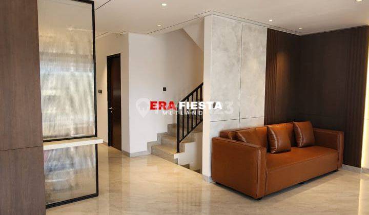 Rumah Exclusive Di East Terrace Full Furnish Siap Huni 1