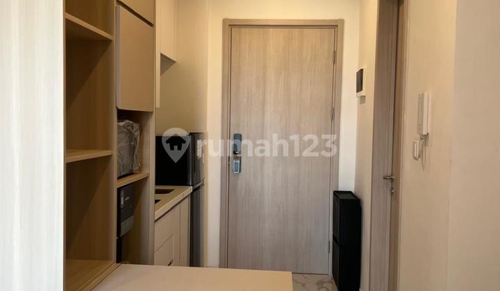 For Rent! South Quarter Apartment – 1 Bedroom, High Floor, Semi Furnished 2