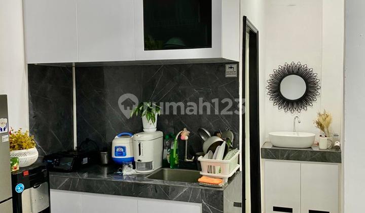 Comfortable 2.5-Story Home in Catalina Serpong | Close to Dining & Schools 2