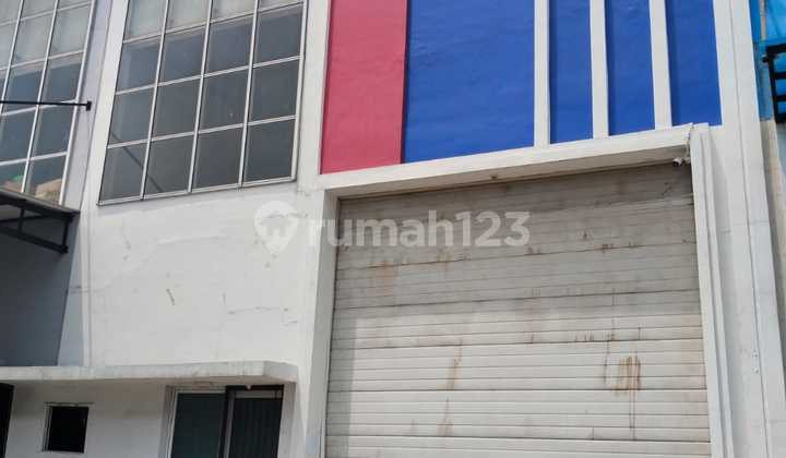 Warehouse Strategic Steps Good Ready to Occupy In Bizpark