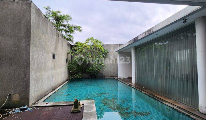 Rumah dengan kolam berenang di Sutera Kirana Bagus siap huni 1