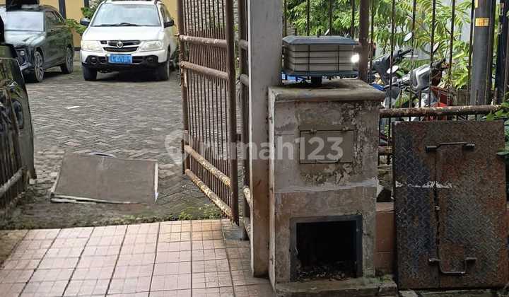 Rumah Taman Semanan Indah Lokasi Strategis Lahan Parkir Luas 2