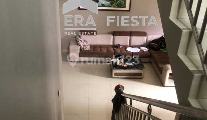 Rumah Hoek 2 Lt Bagus Dan Strategis Di Kosambi Baru