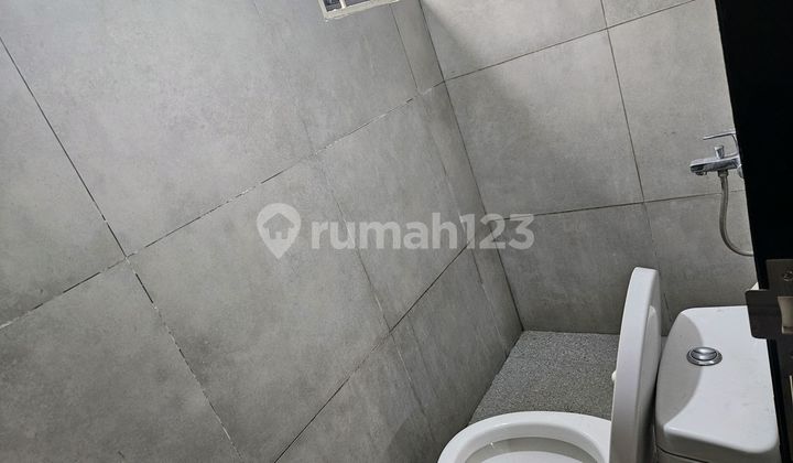 Rumah Dekat Akses Tol Siap Huni di Metland Puri 2