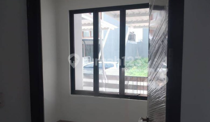 Rumah Brand New Di Metland Puri Siap Huni