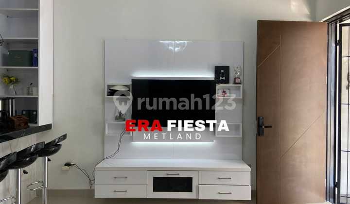 Cheap.. Nice House Fully Furnished In Metland Puri 2