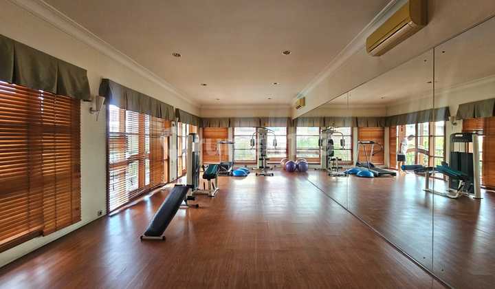 Furnished Luxury House in Taman Kedoya Baru 2