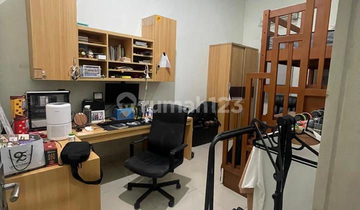 Rumah 2,5 Lantai Di Duri Kosambi Siap Huni