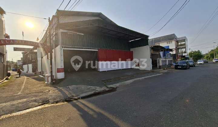 Ruang-usaha Letak Strategis Di Jalan Amerta Raya SHM