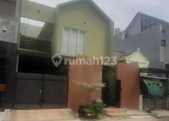 Rumah Renovasi Bagus Siap Huni di Metland Puri