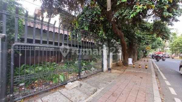 Di Jual Rumah Kebayoran Baru