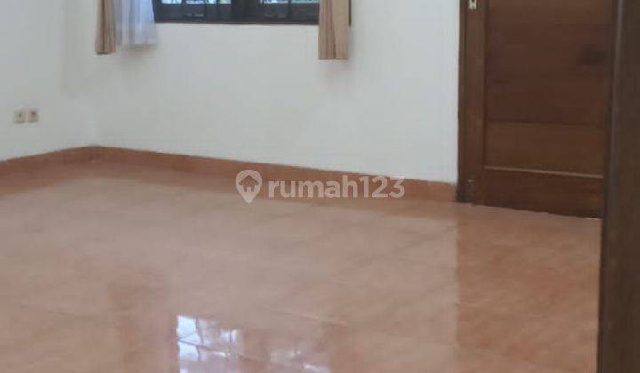 Rumah di Batununggal SHM Bagus Timur Laut 2