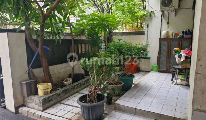 Dijual Rumah Kavling Polri Blok F Jelambar. Luas 7X15m 3 Lantai